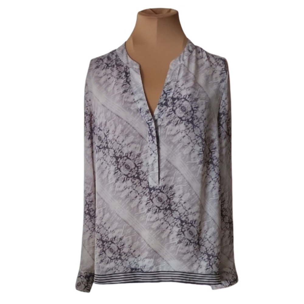 Rose & Olive Geometric V-neck‎ Long Sleeve Chiffon Blouse Women's Medium
